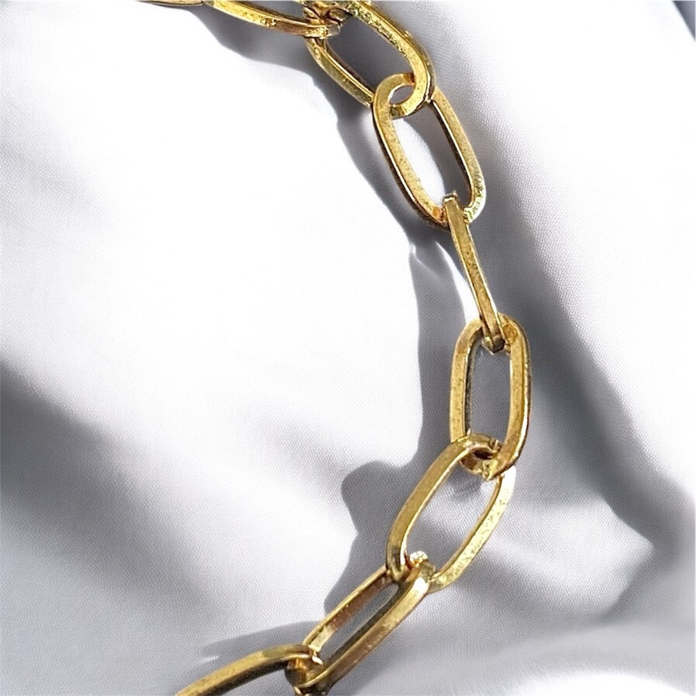 Women’s gold stainless steel paperclip 6.5 inch bracelet - with 2 inch extender - Picture 5 of 5